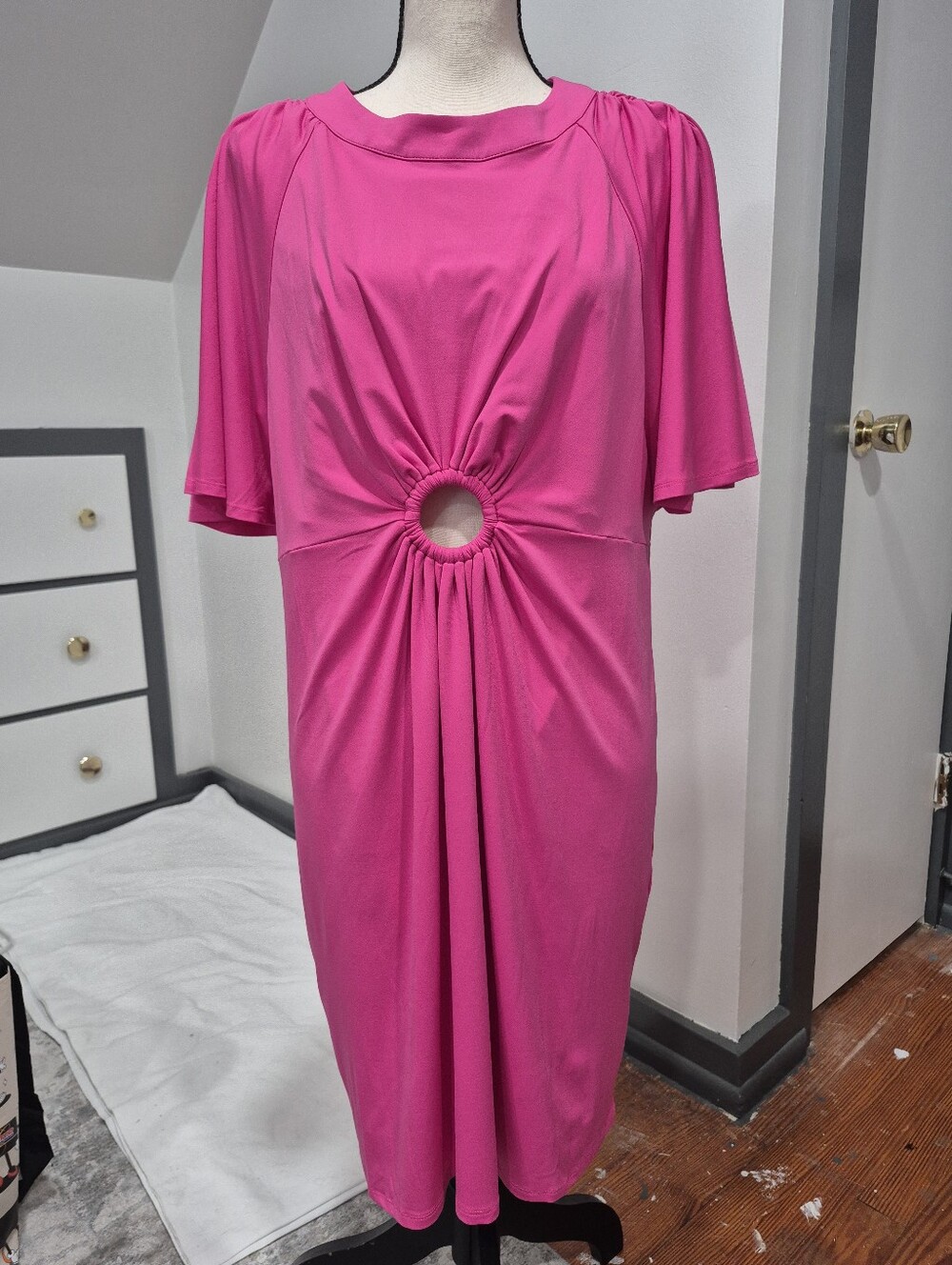 NWT Gabrielle Union O Ring Flutter Sleeve Dress